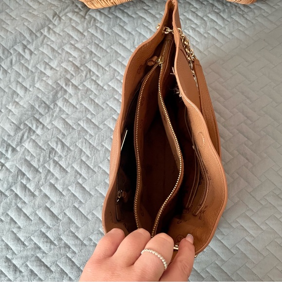 Tory Burch Britten Tote - Picture 9 of 12
